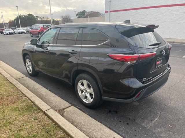 used 2022 Toyota Highlander car, priced at $29,000