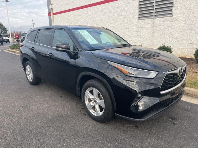 used 2022 Toyota Highlander car, priced at $29,000