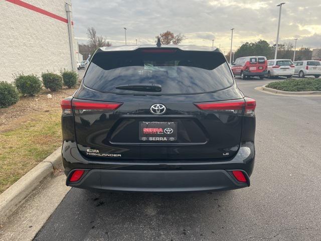 used 2022 Toyota Highlander car, priced at $29,000