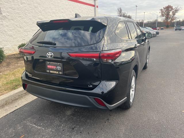 used 2022 Toyota Highlander car, priced at $29,000