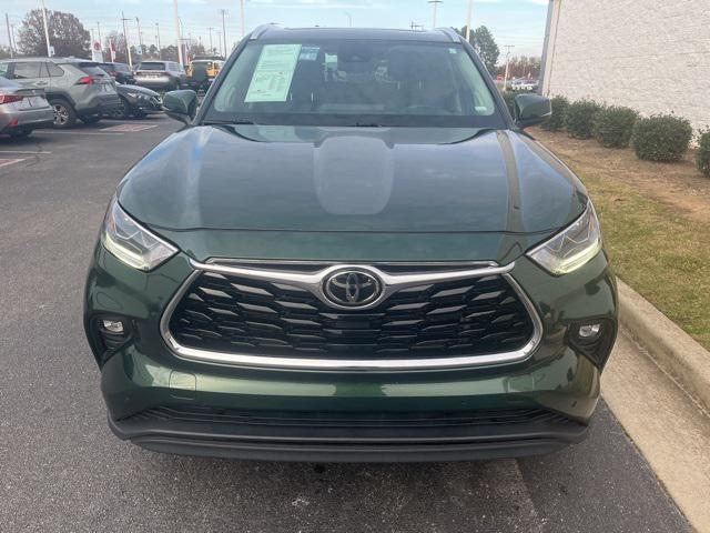 used 2023 Toyota Highlander car, priced at $38,000