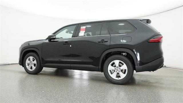 new 2025 Toyota Highlander car, priced at $42,859
