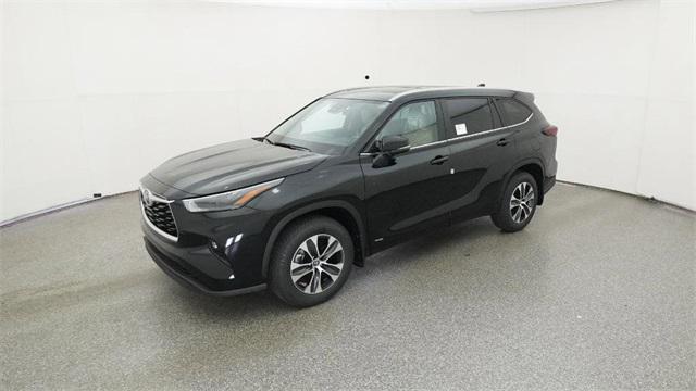 new 2025 Toyota Highlander Hybrid car, priced at $49,868