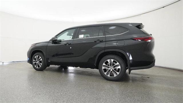 new 2025 Toyota Highlander Hybrid car, priced at $49,868