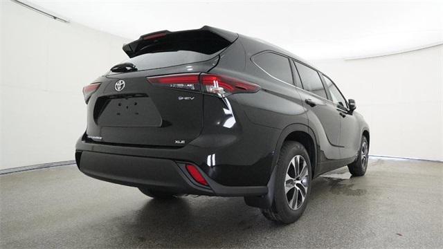 new 2025 Toyota Highlander Hybrid car, priced at $49,868