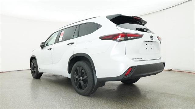 new 2025 Toyota Highlander Hybrid car, priced at $52,843