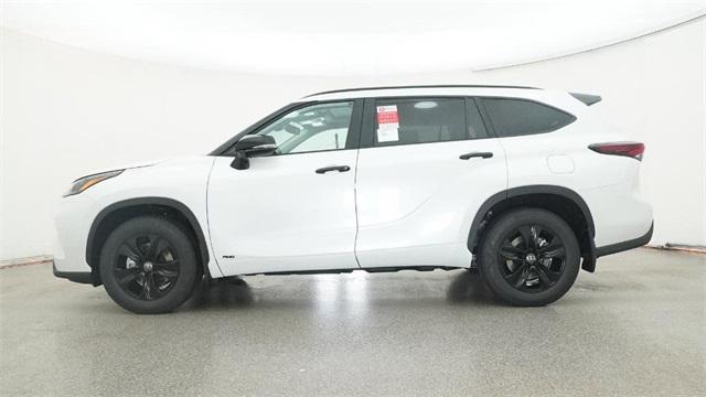 new 2025 Toyota Highlander Hybrid car, priced at $52,843