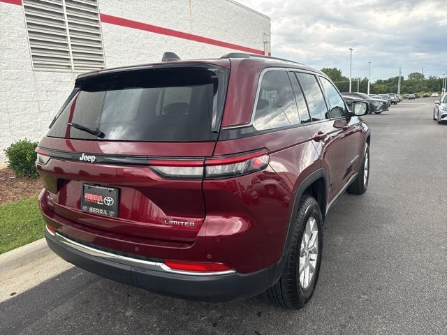 used 2023 Jeep Grand Cherokee car, priced at $25,900