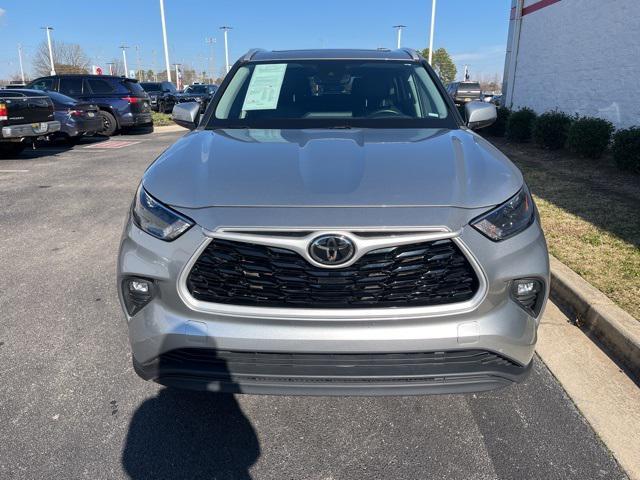 used 2023 Toyota Highlander car, priced at $36,500