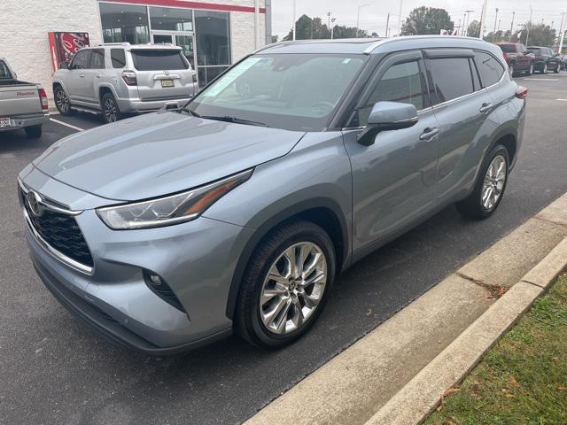 used 2021 Toyota Highlander car, priced at $38,000