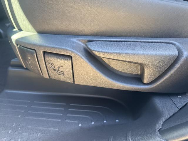 used 2023 Toyota Highlander car, priced at $38,900