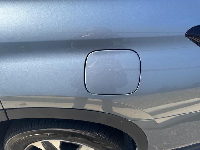 used 2023 Toyota Highlander car, priced at $38,900