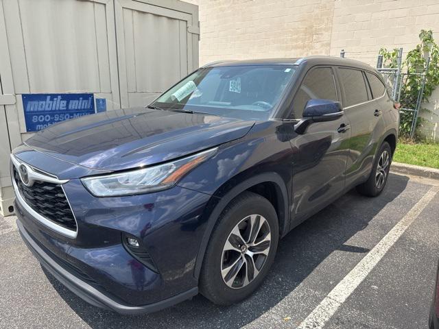 used 2020 Toyota Highlander car, priced at $33,900