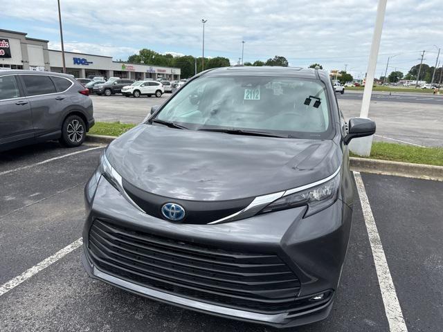 used 2025 Toyota Sienna car, priced at $49,500