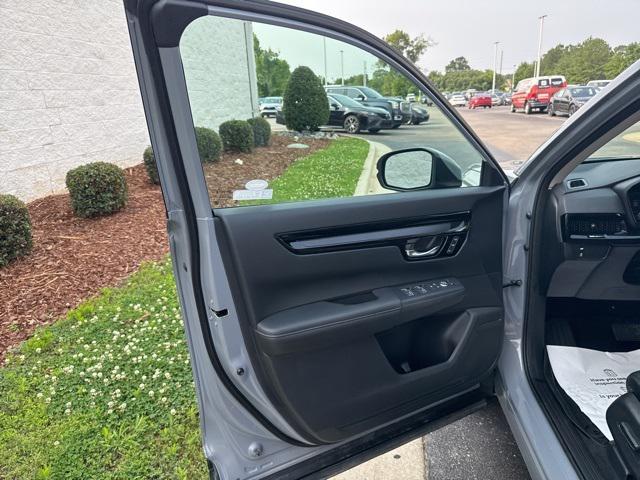 used 2025 Honda CR-V car, priced at $35,900