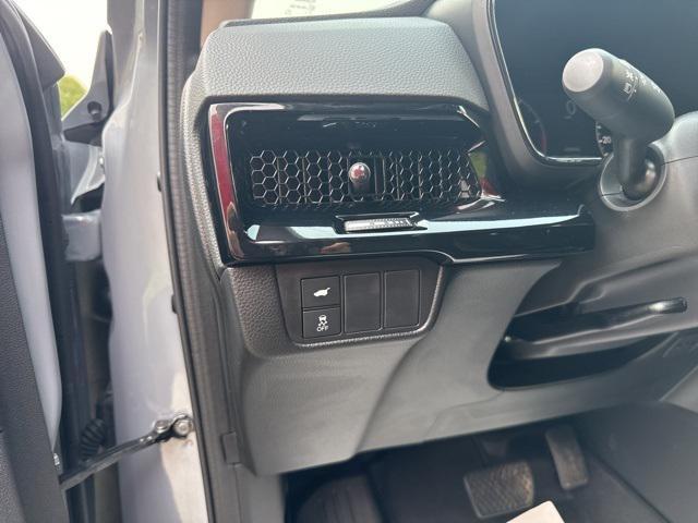 used 2025 Honda CR-V car, priced at $35,900