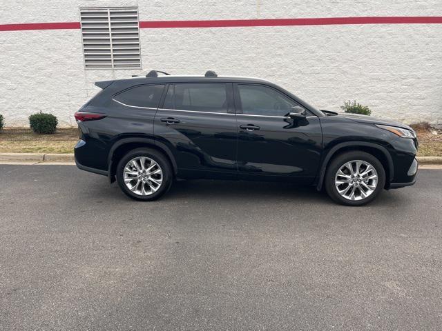 used 2024 Toyota Highlander Hybrid car, priced at $50,000