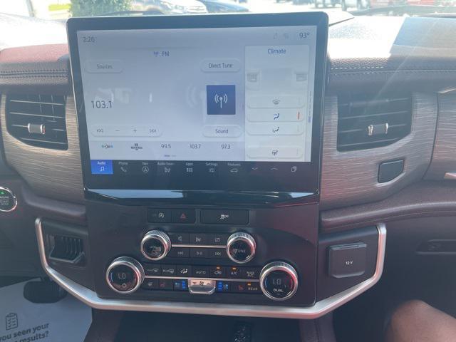 used 2024 Ford Expedition car, priced at $48,500