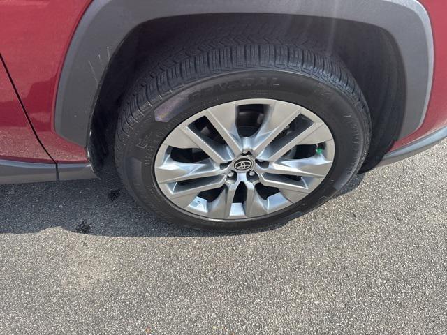 used 2020 Toyota RAV4 car, priced at $28,900