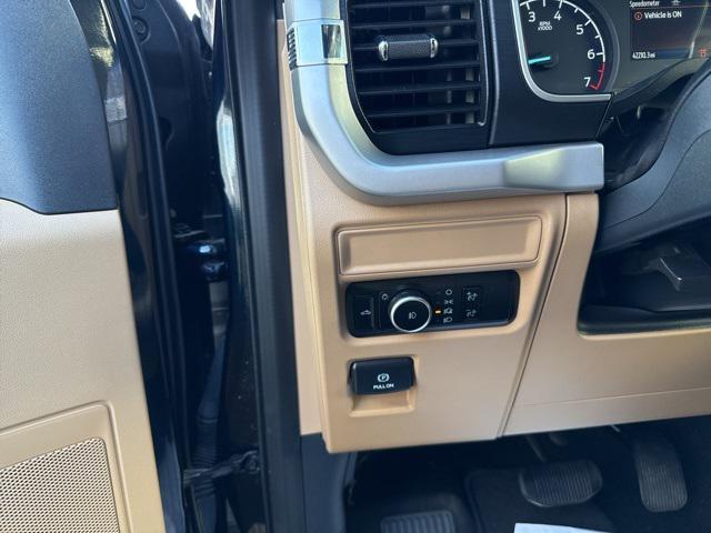 used 2023 Ford F-150 car, priced at $39,000