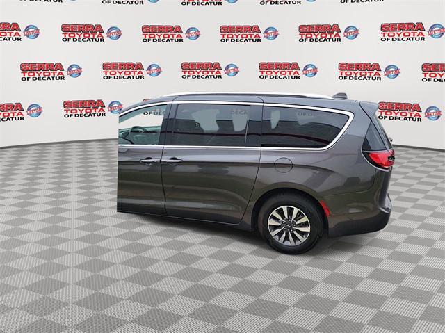 used 2021 Chrysler Pacifica car, priced at $24,900