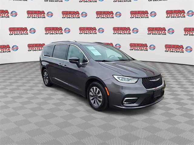 used 2021 Chrysler Pacifica car, priced at $24,900