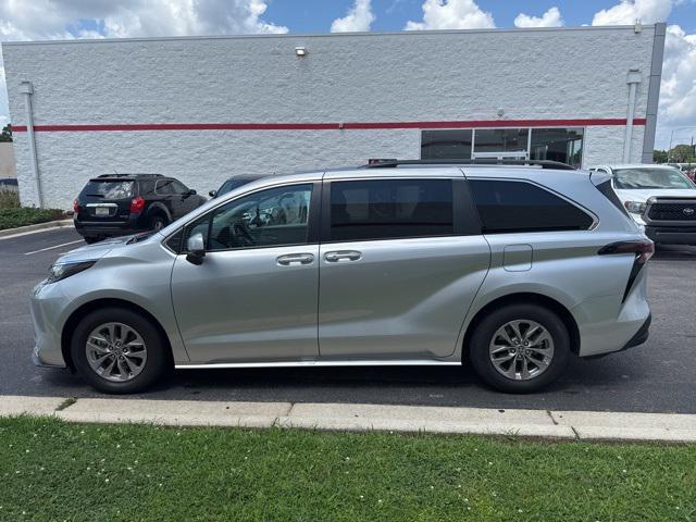 used 2023 Toyota Sienna car, priced at $40,500