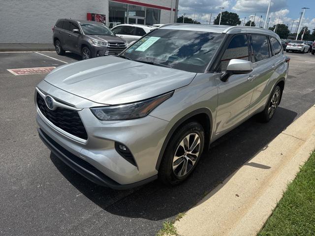 used 2022 Toyota Highlander car, priced at $36,500