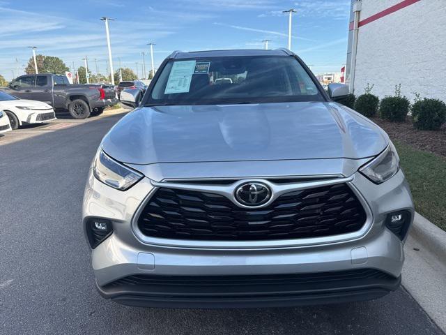 used 2023 Toyota Highlander car, priced at $38,000
