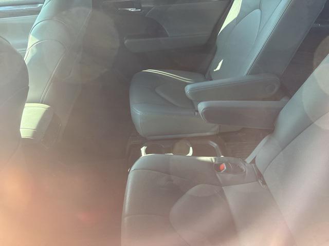 used 2022 Toyota Highlander car, priced at $33,000