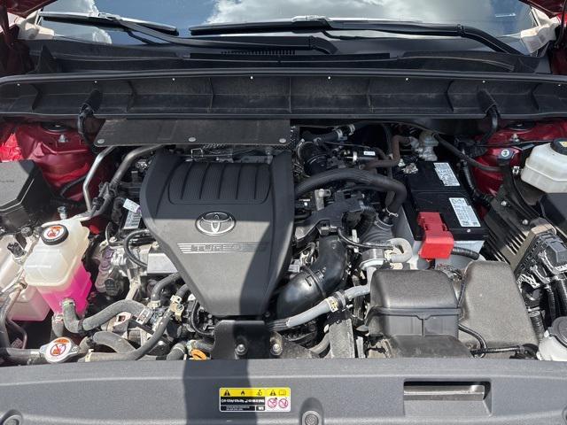 used 2023 Toyota Highlander car, priced at $37,900