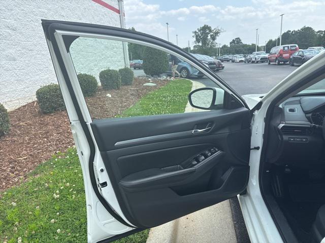 used 2023 Nissan Altima car, priced at $20,500