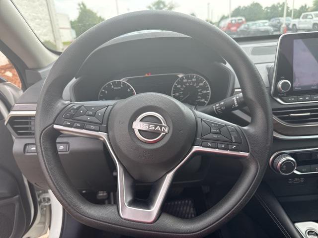used 2023 Nissan Altima car, priced at $20,500