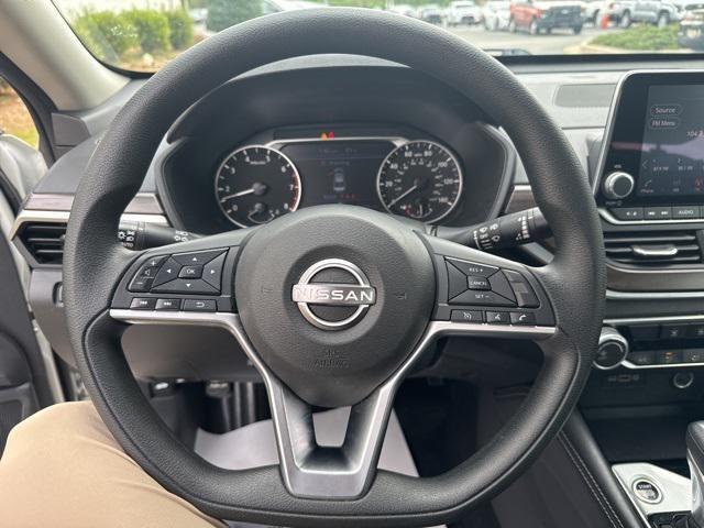 used 2023 Nissan Altima car, priced at $21,900