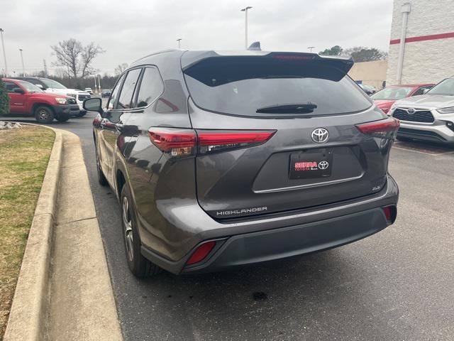 used 2023 Toyota Highlander car, priced at $36,500