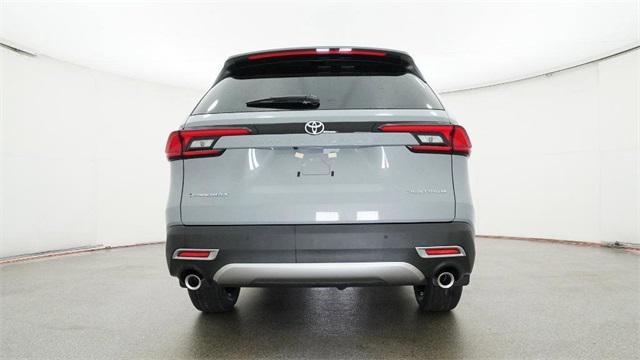 new 2026 Toyota Grand Highlander Hybrid car, priced at $63,049