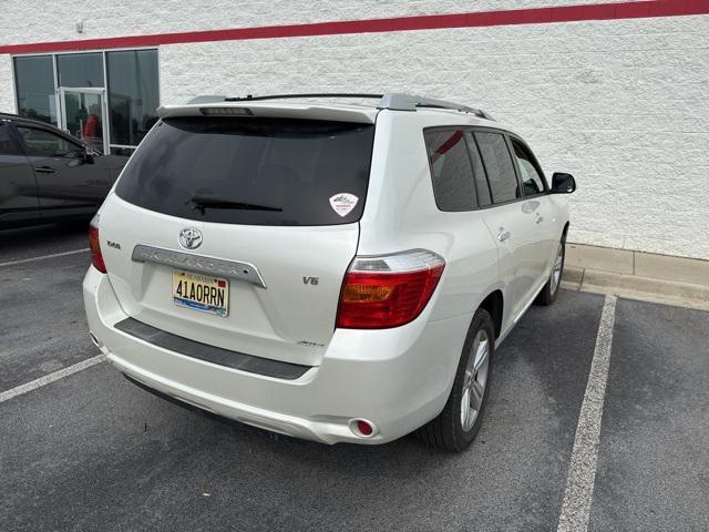 used 2008 Toyota Highlander car, priced at $12,000