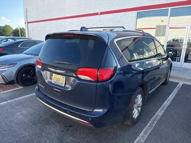 used 2018 Chrysler Pacifica car, priced at $13,500