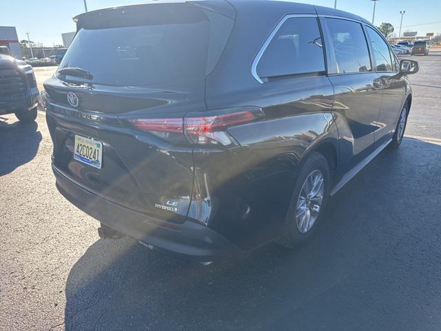 used 2021 Toyota Sienna car, priced at $31,000