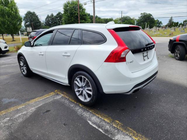 used 2018 Volvo V60 Cross Country car, priced at $12,990