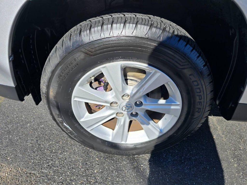 used 2013 Toyota Highlander car, priced at $11,990