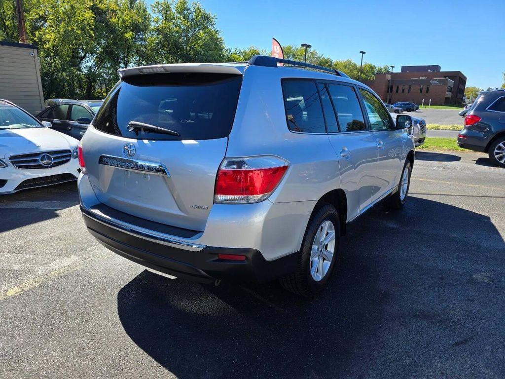 used 2013 Toyota Highlander car, priced at $11,990