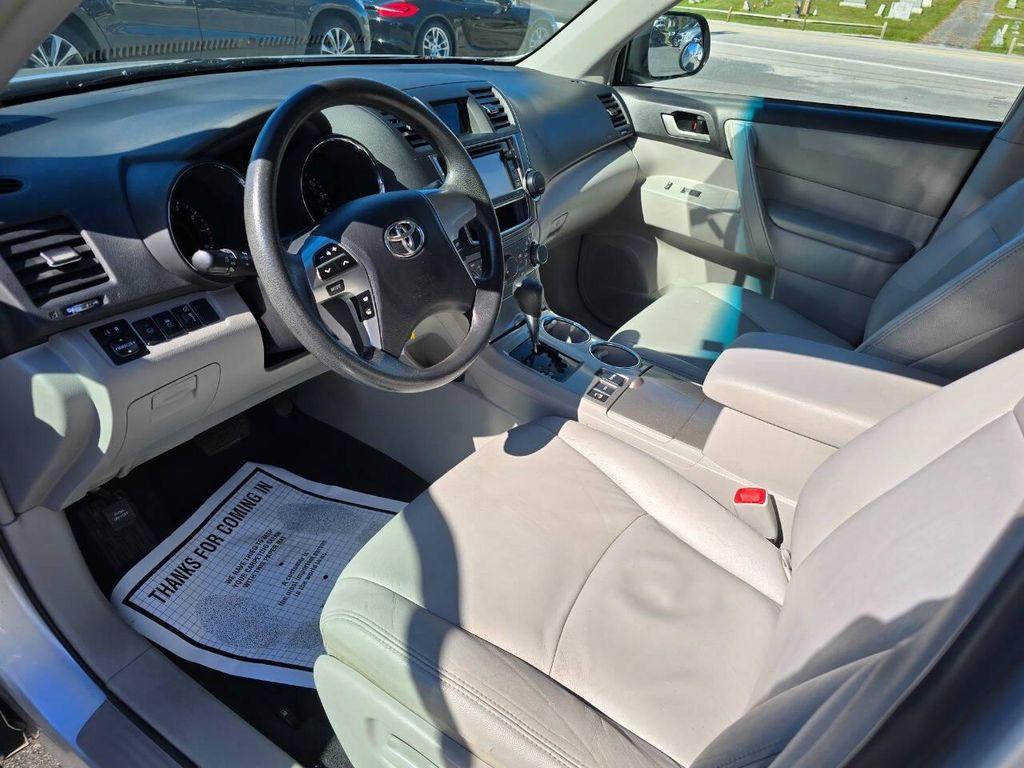 used 2013 Toyota Highlander car, priced at $11,990