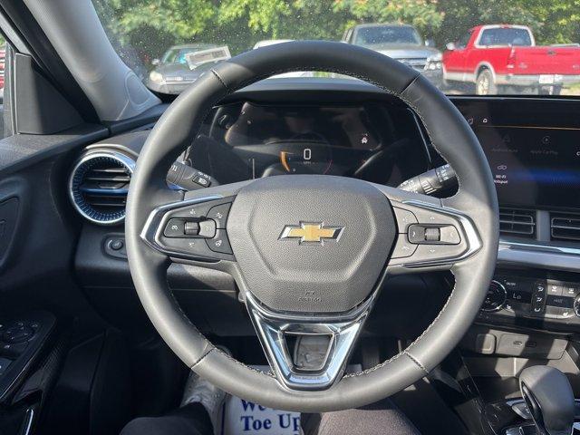 new 2025 Chevrolet Trax car, priced at $23,185