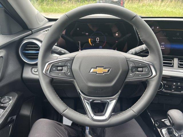 new 2025 Chevrolet Trax car, priced at $25,970