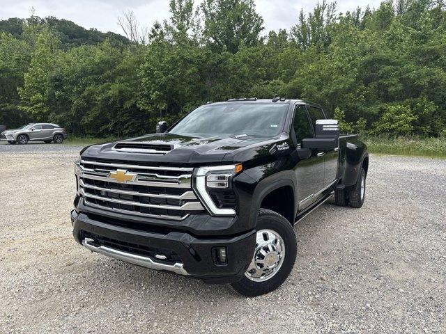 new 2025 Chevrolet Silverado 3500 car, priced at $86,165