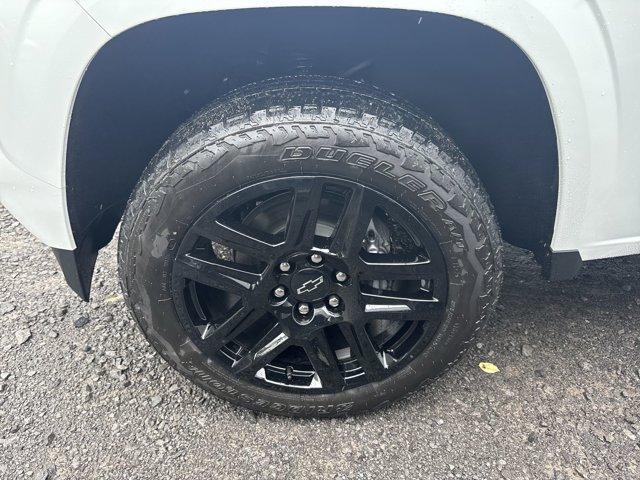 new 2025 Chevrolet Colorado car, priced at $44,405
