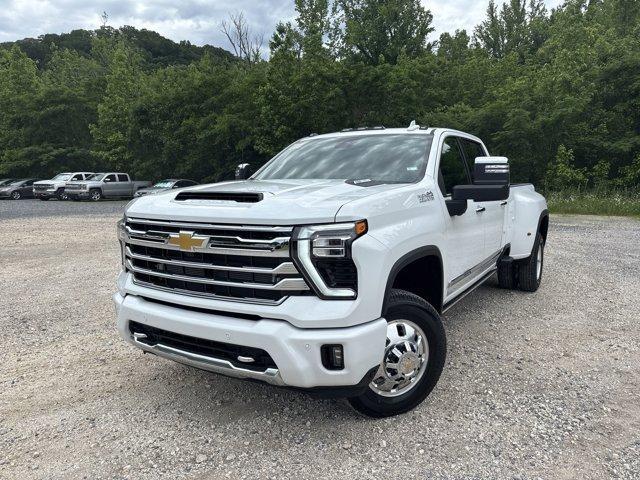 new 2025 Chevrolet Silverado 3500 car, priced at $86,165