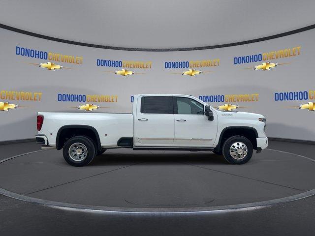 new 2025 Chevrolet Silverado 3500 car, priced at $86,165