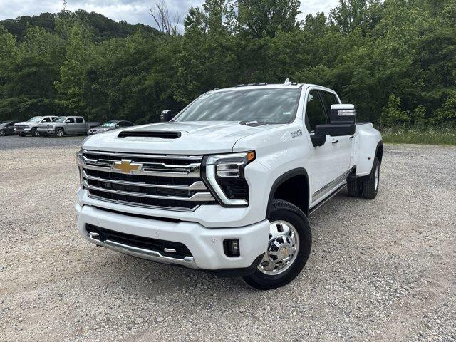 new 2025 Chevrolet Silverado 3500 car, priced at $86,165